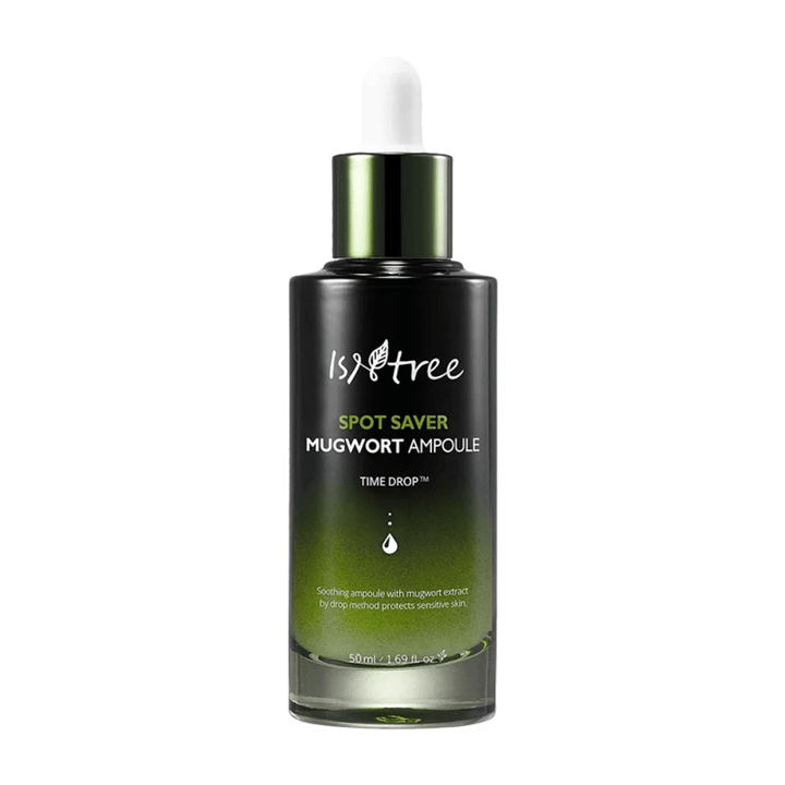 En flaska Isntree's Spot Saver Mugwort Ampoule 50ml för näring av huden på en vit bakgrund.